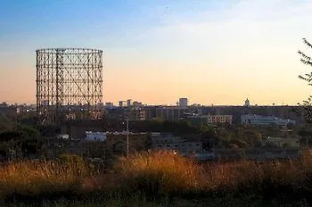 Apartahotel Iron Bridge