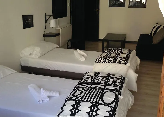 Iron Bridge Hotel apartamentowy 2*