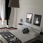 Iron Bridge Hotel apartamentowy 2*