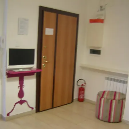 Iron Bridge Accommodation Rome