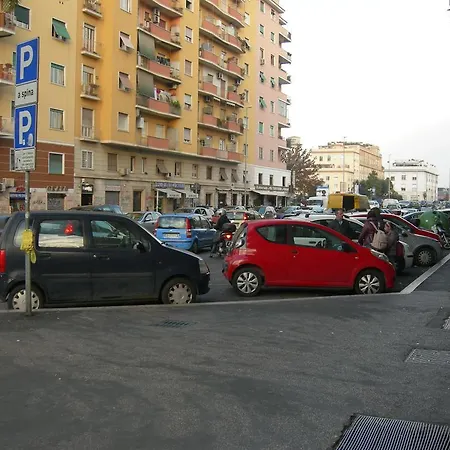 Aparthotel Iron Bridge Accommodation Rome