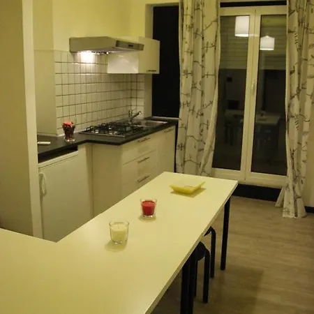 Iron Bridge Accommodation 2* Rome