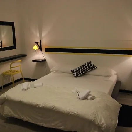 Iron Bridge Accommodation Rome