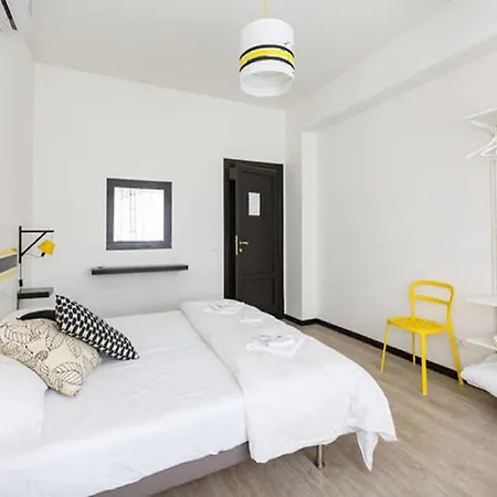 Iron Bridge Accommodation Aparthotel Rome