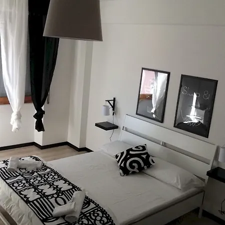 Iron Bridge Aparthotel 2*