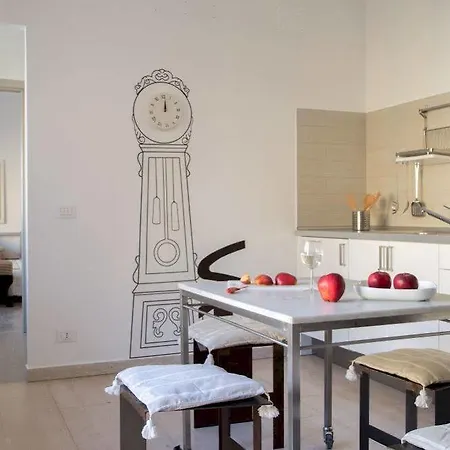 Iron Bridge Accommodation Aparthotel Rome