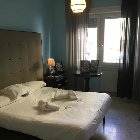 Iron Bridge Accommodation 2*