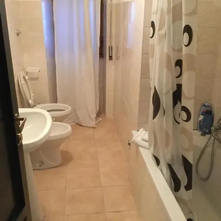 Iron Bridge Accommodation Aparthotel Rome